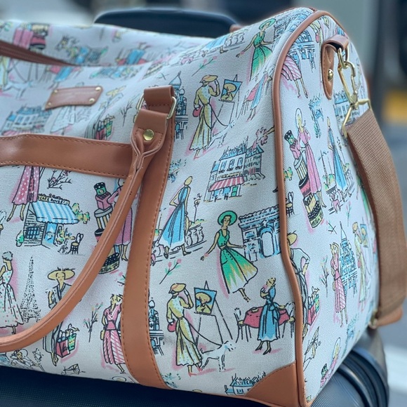 Adrienne Vittadini Print Duffle - Picture 3 of 9